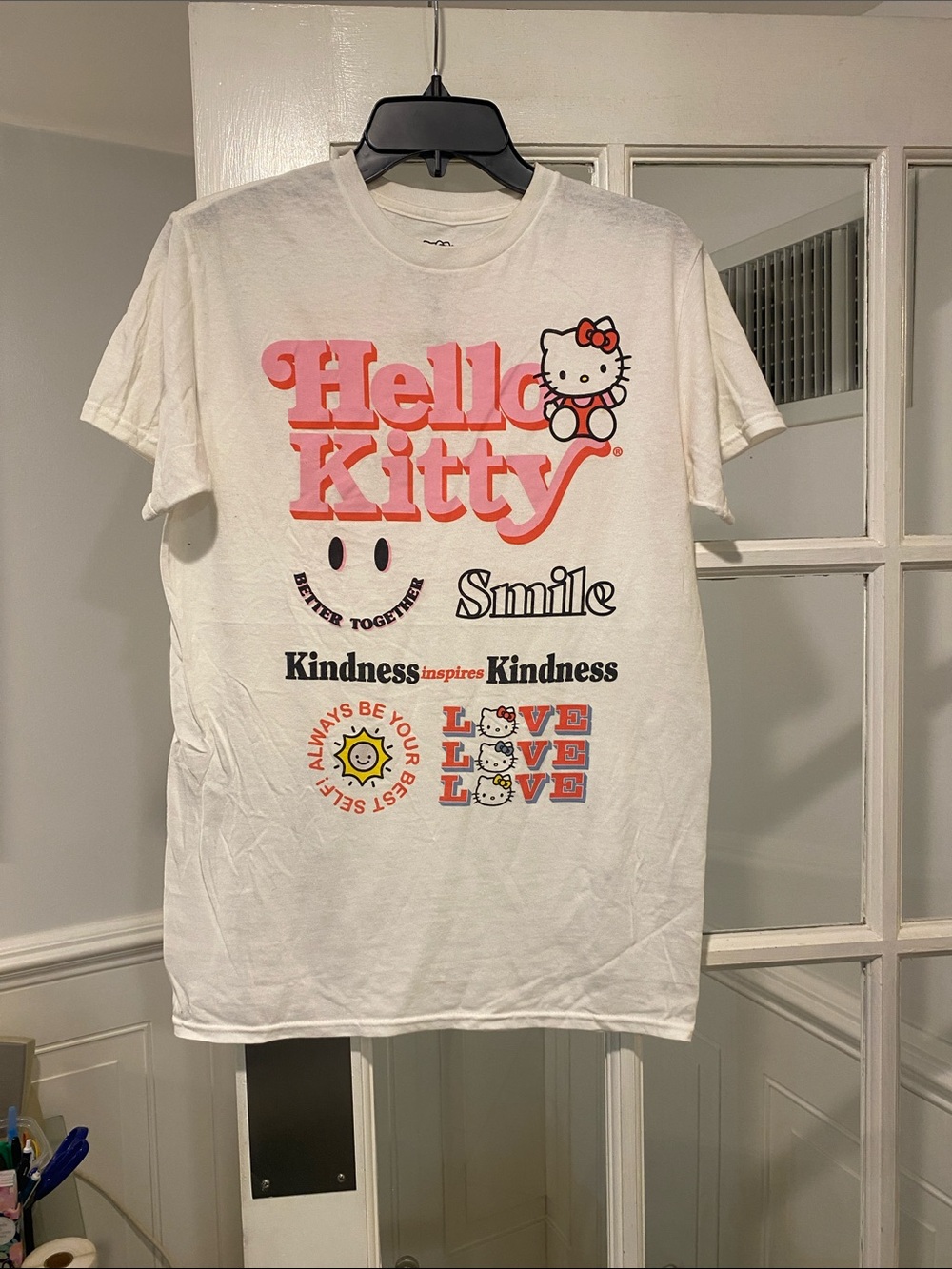 Hello Kitty size Small T-shirt good condition